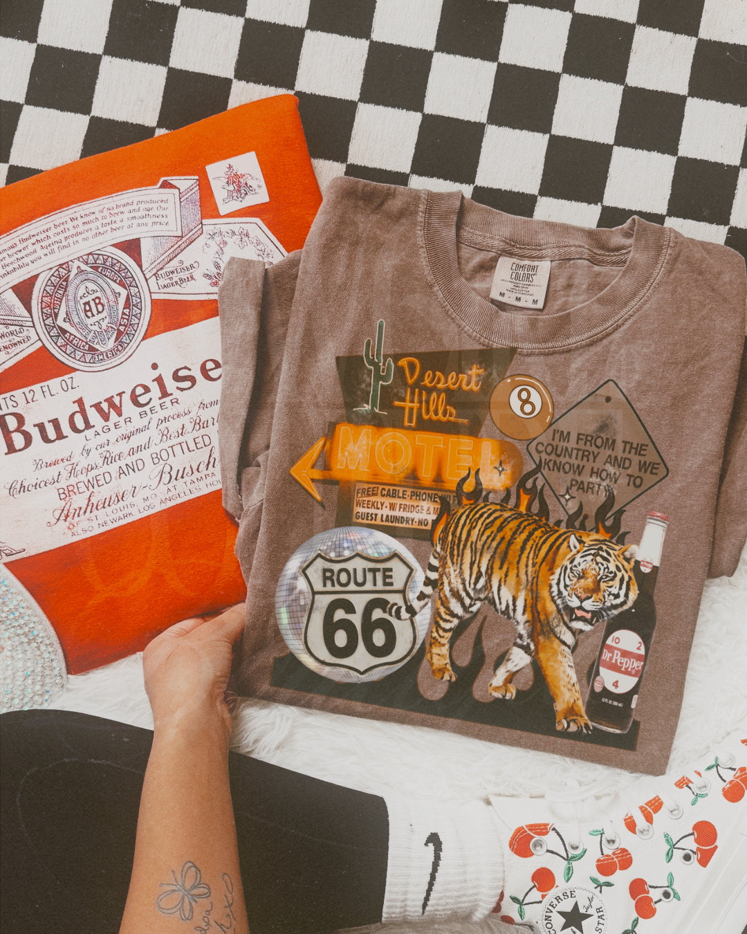 Vintage tiger collage espresso comfort colors tee