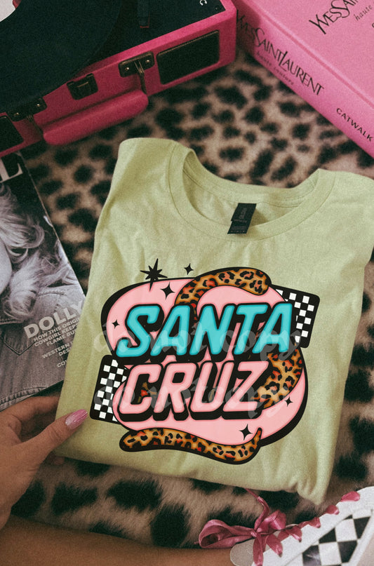 Santa Cruz kiwi gildan tee